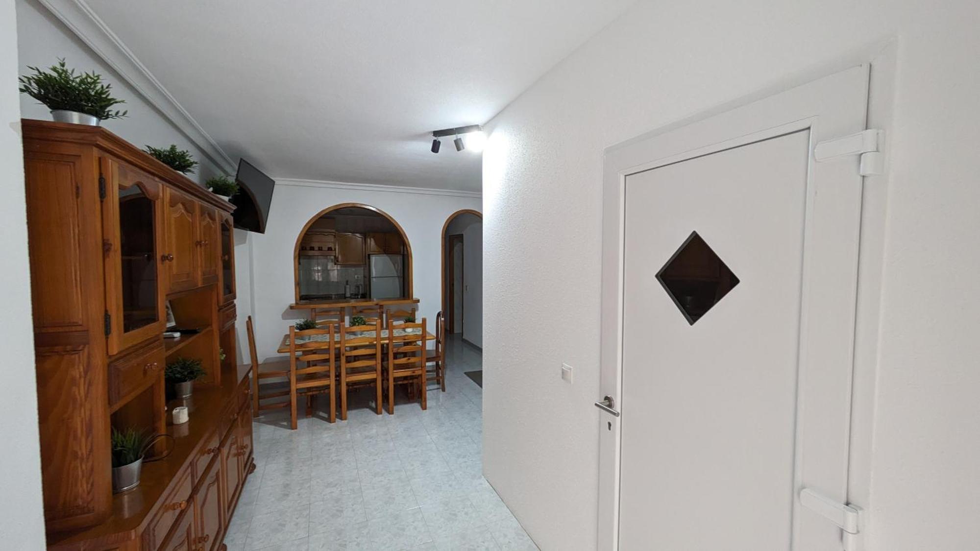 Cozy Apartment Near The Sea 또레비에하 외부 사진